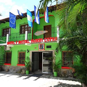 Hotel & Hostal Yaxkin Copan